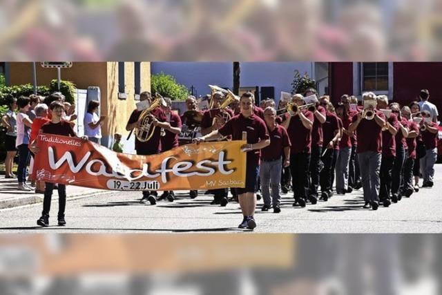 Umzug und Konzert statt Waldfest