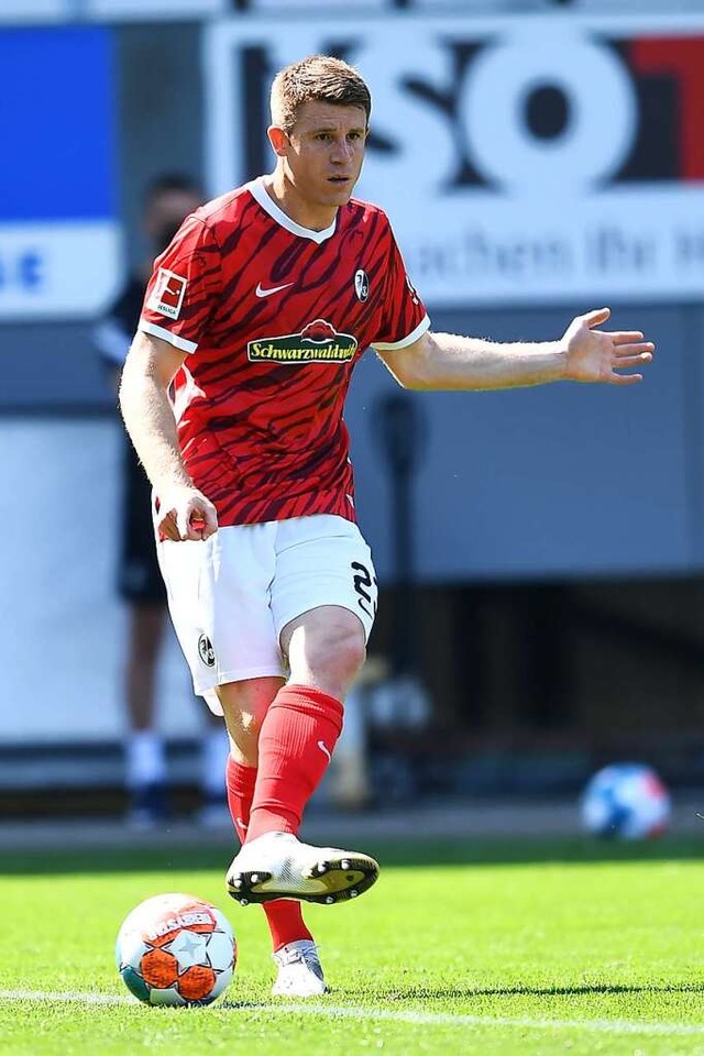 SC-Verteidiger Dominique Heintz spielt...omplette Match gegen Leverkusen durch.  | Foto: Achim Keller