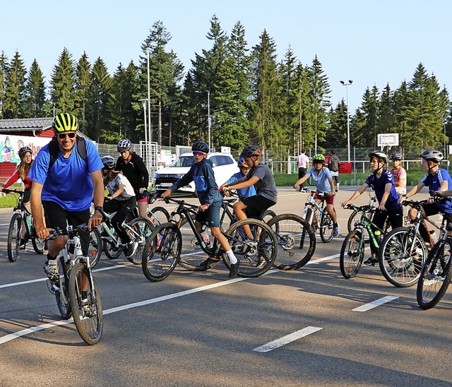 Fr die gute Sache, die Hilfsaktion f...enen Kilometer vergten, um zu helfen.  | Foto: Martha Weishaar