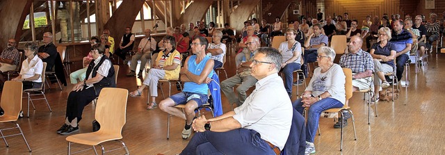 Gro war das Interesse der Eisenbacher...rstellung der neuen Ortsmitte Hchst.   | Foto: Gert Brichta