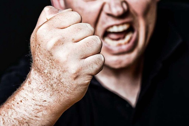 Aus Eifersucht hat ein Mann in Neuried...hwere Gewalttat begangen. (Symbolbild)  | Foto: fpic - stock.adobe.com