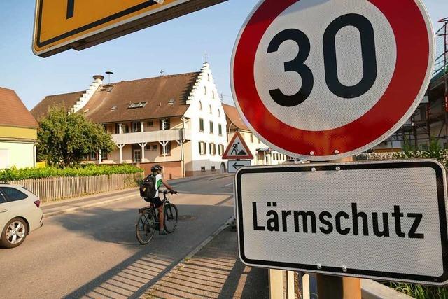 Tempo 30 entschleunigt den Verkehr auf der B3 in Eimeldingen merklich