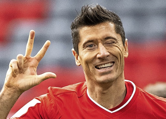 Der nchste Titel fr Bayern-Strmer Robert Lewandowski  | Foto: Matthias Balk (dpa)