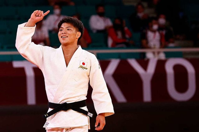 Stolzer Olympiasieger: Hifumi Abe  | Foto: JACK GUEZ (AFP)