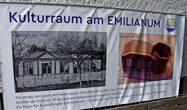 Am Quellhsli im Emilienpark zeigt ein Plakat die Plne fr den Kulturraum.  | Foto: Heinz und Monika Vollmar