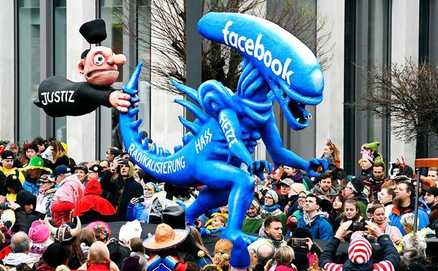 Der Dsseldorfer Karneval beklagte 202...schtzen Richter die Meinungsfreiheit.  | Foto: Uwe Kraft via www.imago-images.de