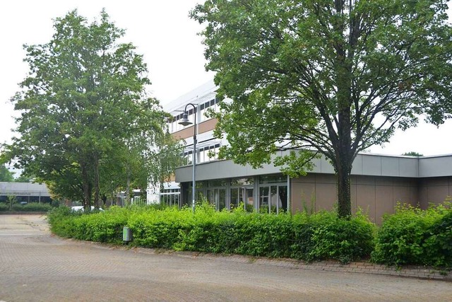 Ein Neubau soll die alte Verbundschule in Denzlingen ersetzen.   | Foto: Sebastian Krger