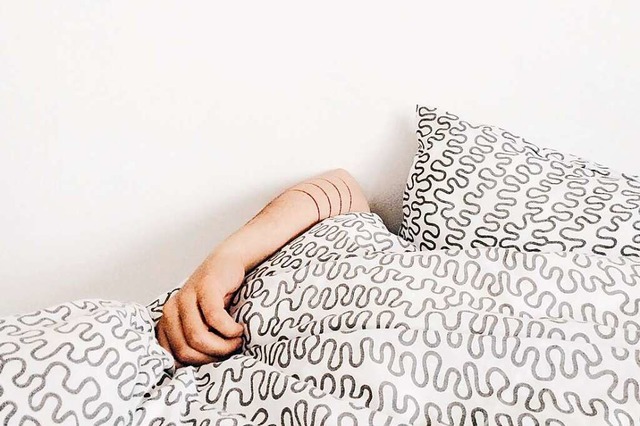 Einfach mal die Decke ber den Kopf ziehen und ausruhen. Das tut gut.  | Foto: Elizabeth Lies (unsplash.com)