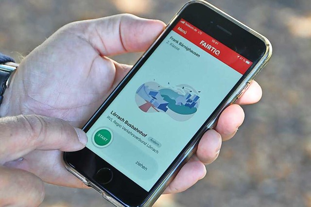 Digitaler Fahrkartenkauf mit der Fairtiq-App  | Foto: Daniel Gramespacher