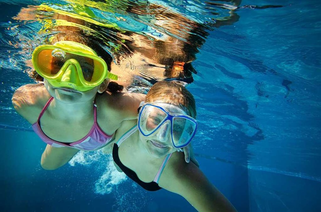 Schwimmen gehen? Im Sommer immer eine gute Idee.  | Foto: FOTOFRANK