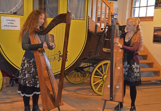 Mit ihrer mitreienden Musik begeister...s) und Daniela Heiderich ihr Publikum.  | Foto: Christiane Sahli