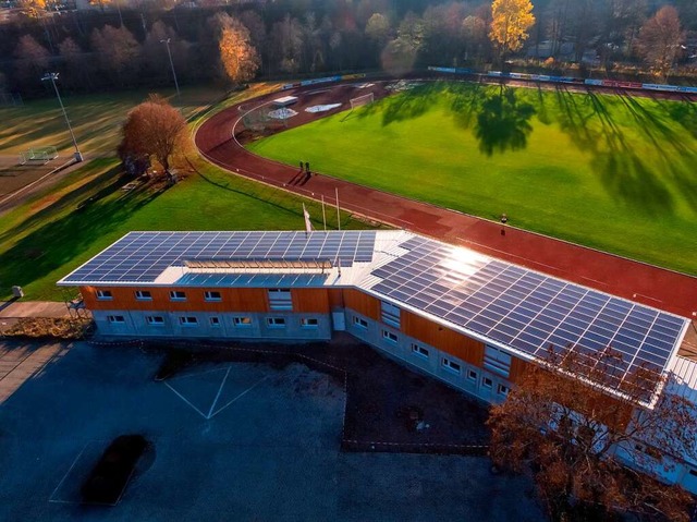 Photovoltaik auf dem Clubhaus im Neust...Neustadt und den Vereinen zusammen.     | Foto: Vita Energiegenossenschaft
