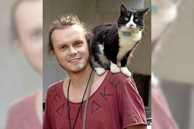 Mit Katze und Motorrad um die Welt