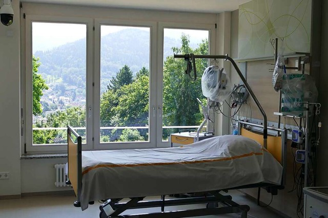 Blick in ein Zimmer in der fr die Lun...n Etage des Waldkircher Krankenhauses.  | Foto: Sylvia Sredniawa