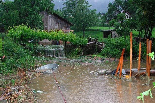 Heftiges Unwetter setzt Keller im Breisgau unter Wasser