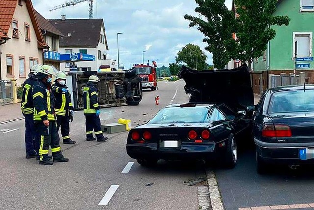 Unfall auf der B3-Ortsdurchfahrt in Kippenheim.  | Foto: Christina Huler/Einsatz-Report 24