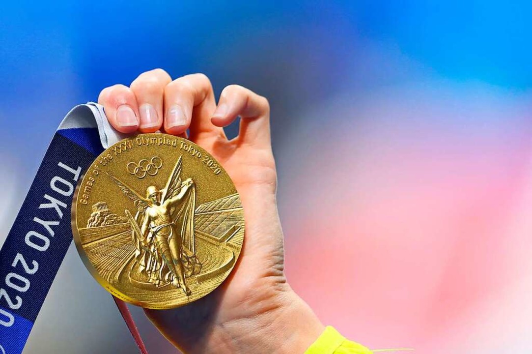 Zehn Mal freuten sich deutsche Sportler in Tokio über Gold.  | Foto: Oliver Weiken (dpa)