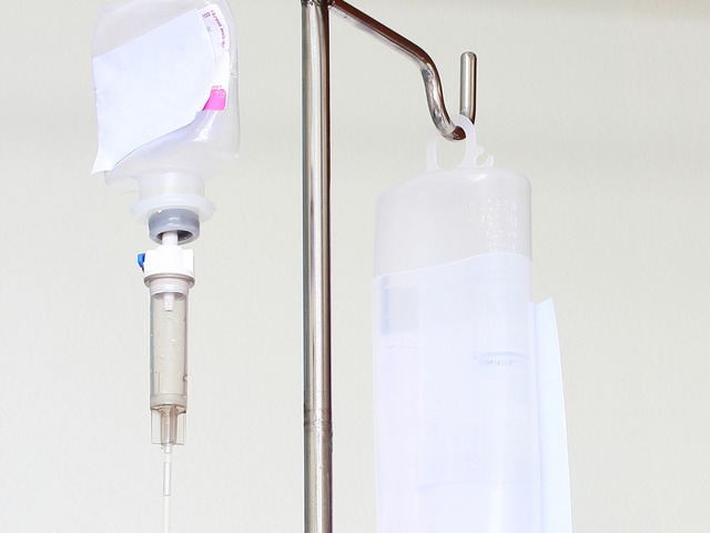 Infusion im Krankenhaus: Wie gefhrlich sind Luftblschen im Infusionsschlauch?  | Foto: Colourbox.de