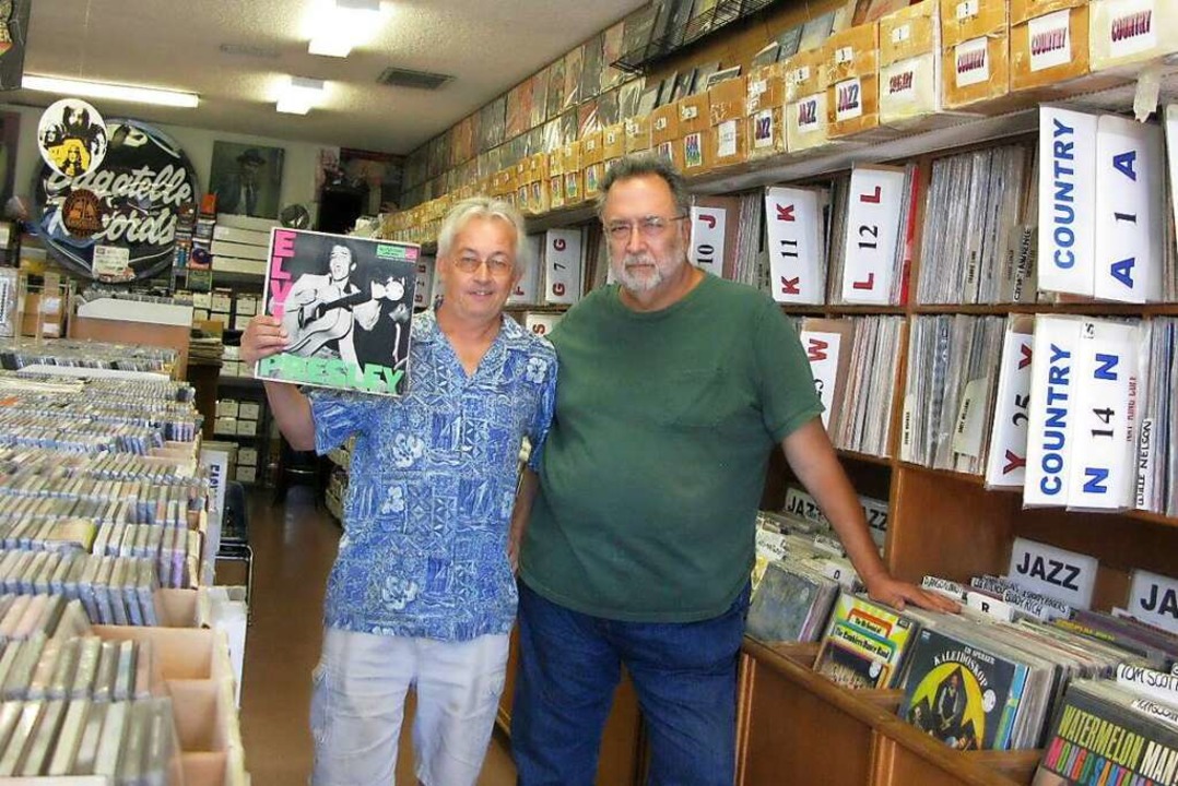 Bei Bagatelle Records in Long Beach ha...oßen Einkauf mit 800 Platten getätigt.  | Foto: Waldemar Seifert
