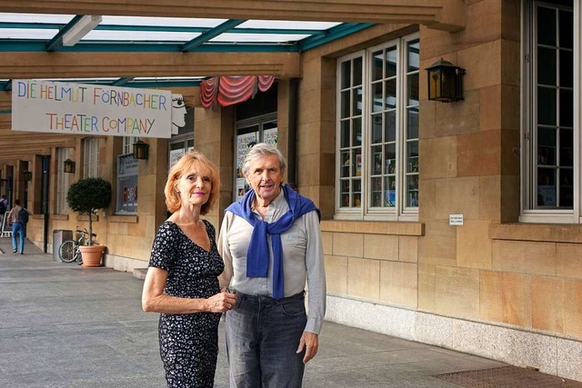 Kristina Nel und Helmut Frnbacher ms...chen Bahnhof nach 24 Jahren  aufgeben.  | Foto: Roswitha Frey