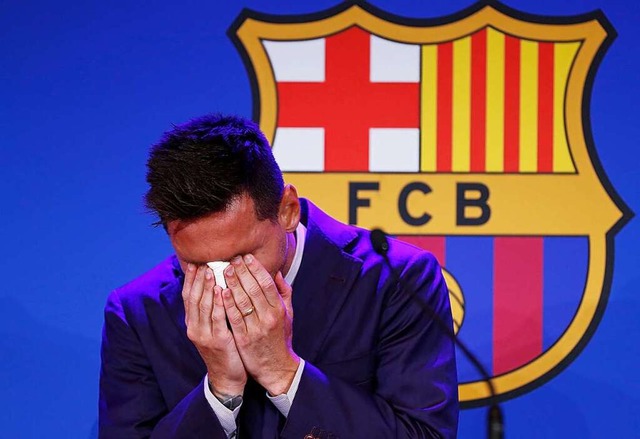 Lionel Messi hat sich trnenreich vom FC Barcelona verabschiedet.  | Foto: Joan Monfort (dpa)
