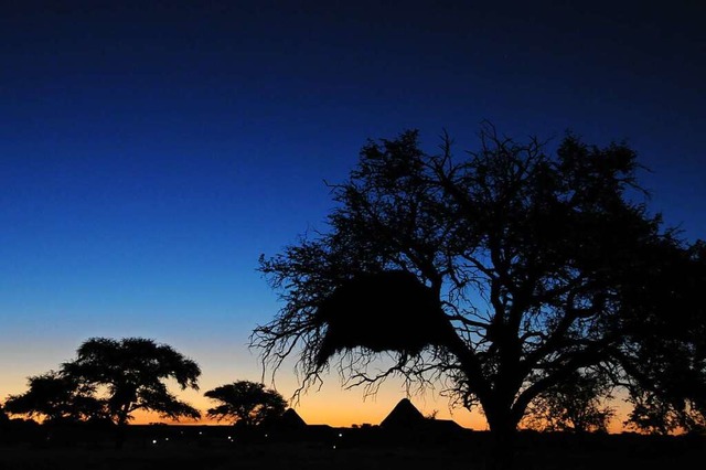 Sonnenuntergang in Namibia, die fremden Gerusche faszinieren.  | Foto: Andrea Schiffner