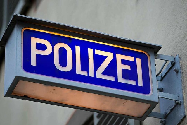 Die Polizei sucht Zeugen fr den sexuellen bergriff auf eine 33-jhrige Frau.  | Foto: Daniel Fleig