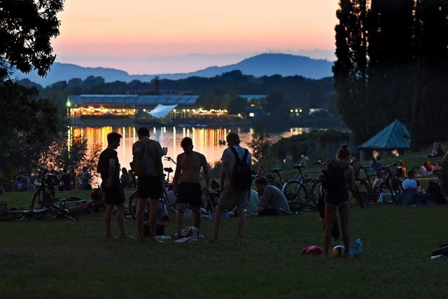 Der Seepark ist ein beliebter Treffpun...bleibt fr Anwohner nicht ohne Folgen.  | Foto: Rita Eggstein