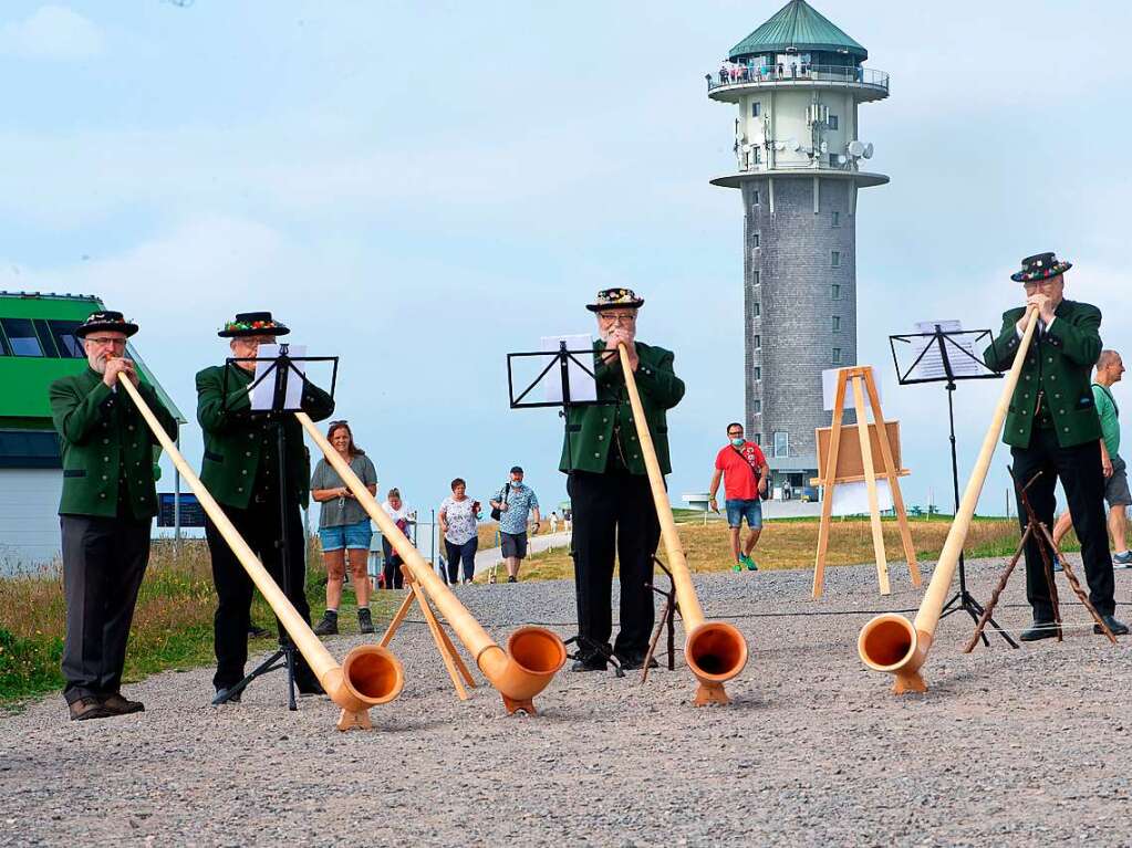 9. Internationalen Alphorntreffen auf dem Feldberg. Die  Schneckentler Alphornblser aus Pfaffenweiler begleiteten den Berggottesdienst. 