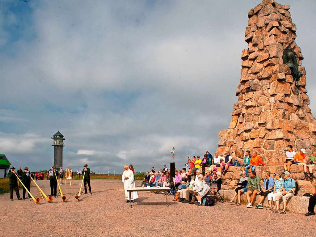 9. Internationalen Alphorntreffen auf dem Feldberg. Die  Schneckentler Alphornblser aus Pfaffenweiler begleiteten den Berggottesdienst. 