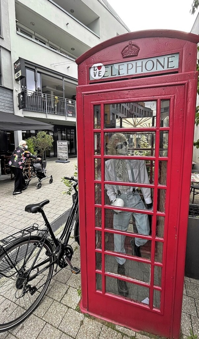Telefonzelle aus Chester auf dem gleichnamigen Platz nach der Neugestaltung   | Foto: Barbara Ruda