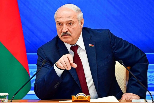 Wie kann sich die EU gegen Lukaschenko...ister bei  einem Krisengipfel beraten.  | Foto: Andrei Stasevich (dpa)