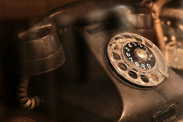 Das Telefon schien als Kommunikationsk...hstunde wieder oder auch neu entdeckt.  | Foto: jakkakan stock.adobe