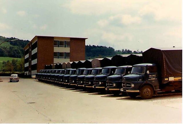 Die Streck Firmenzentrale samt Fuhrpark im Jahr 1965  | Foto: Streck