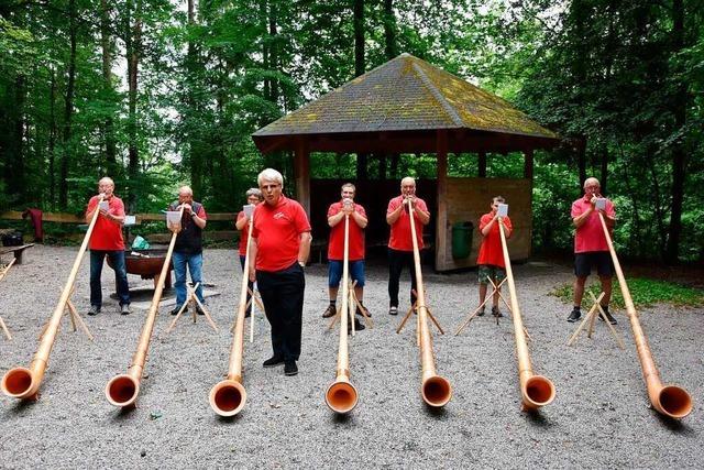 Am Mittwoch spielen die Rheinfelder Alphornfreunde in St. Georg Wyhlen