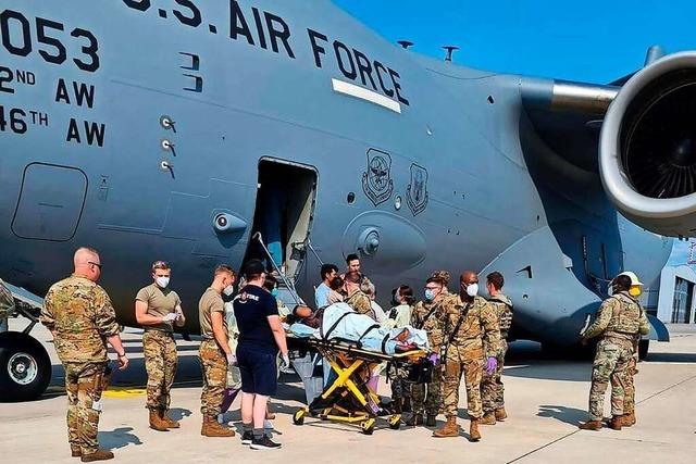 Afghanin bekommt Baby an Bord von US-Flugzeug