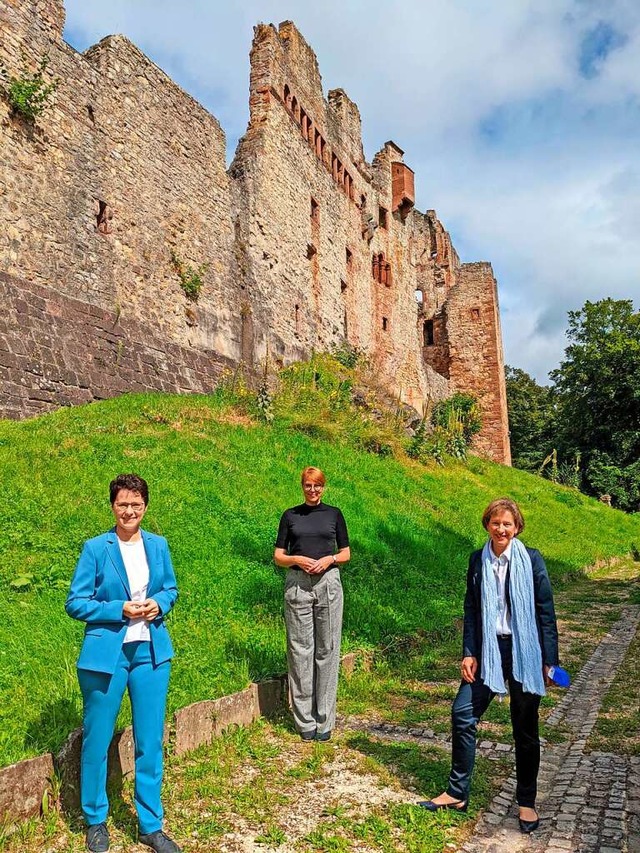 <Text>Landesjustizministerin Marion Ge...rion Dammann die Burg Rtteln. </Text>  | Foto: Landratsamt Lrrach