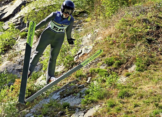 Flug zum Sieg: Amadeus Horngacher vom SC Hinterzarten  | Foto: Joachim Hahne