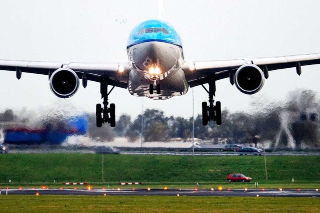 Zweimal im Anflug: Herv Le Telliers R...und der Chance auf ein zweites Leben.   | Foto: Olaf Kraak