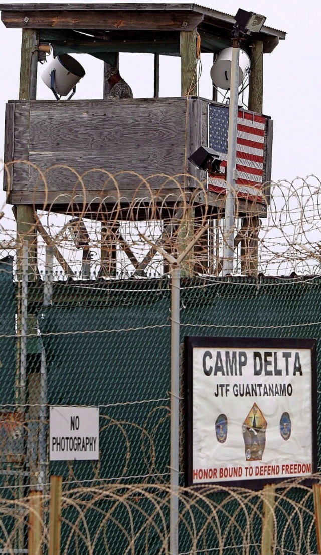 Wachturm im US-Gefangenenlager Guantanamo   | Foto: epa Thew