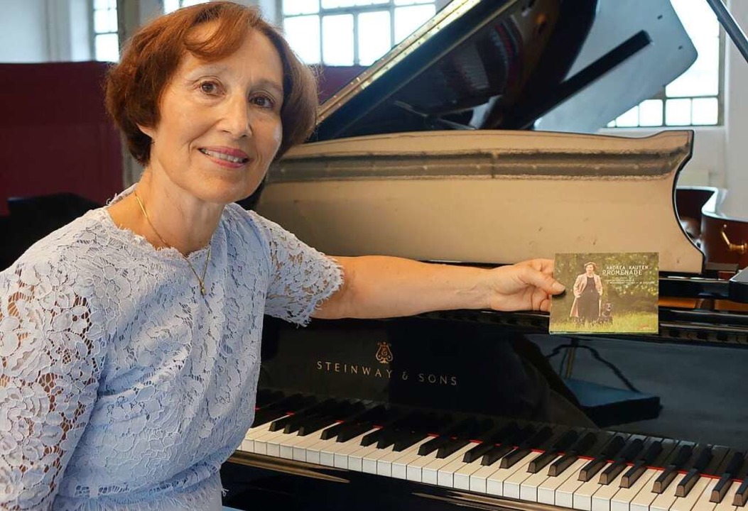 Die Pianistin Andrea Kauten mit ihrer ...8220; im Krafft-Areal aufgenommen hat.  | Foto: Roswitha Frey