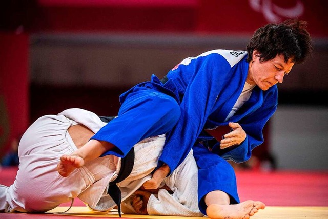 Verfehlt Bronze in der Klasse bis 52 Kilo: Ramona Brussig (rechts)  | Foto: PHILIP FONG (AFP)