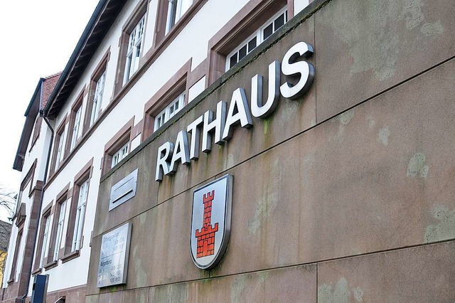 Rathaus in Maulburg: Neun Gemeinderte...ntag angesetzten Sitzung (Symbolfoto).  | Foto: Robert Bergmann