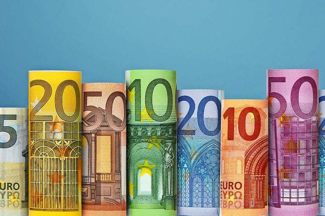 Viele Gemeinden haben sich Geld geliehen, um investieren zu knnen.  | Foto: bz