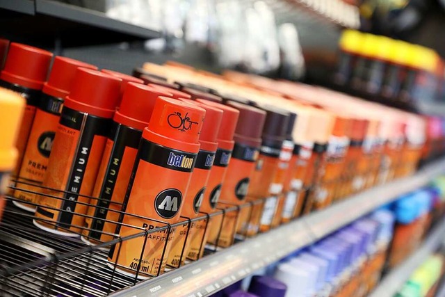 275 verschiedene Farben in Spraydosen verkauft Molotow inzwischen.  | Foto: Christoph Breithaupt