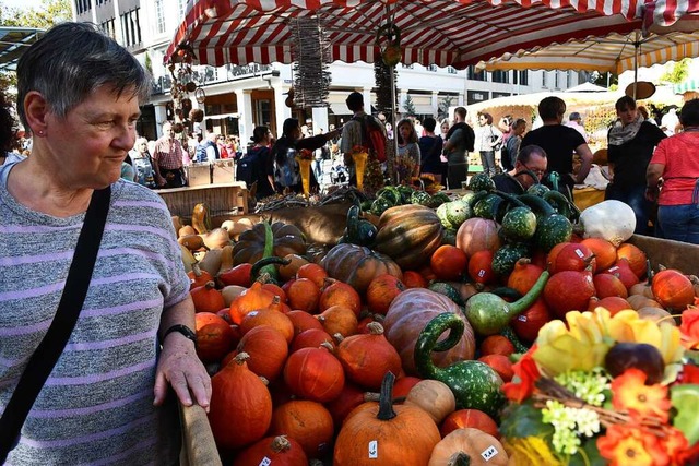 Der Krbismarkt ist fester Bestandteil des Lrracher Herbstfestes.  | Foto: Barbara Ruda