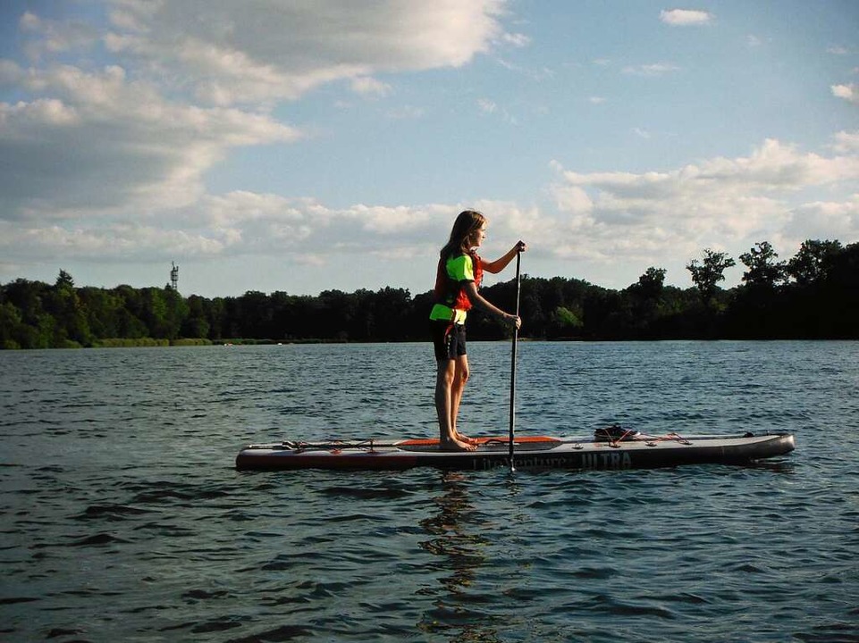 Das Gleichgewicht auf dem Stand-Up-Paddle halten.  | Foto: Ronja Vattes
