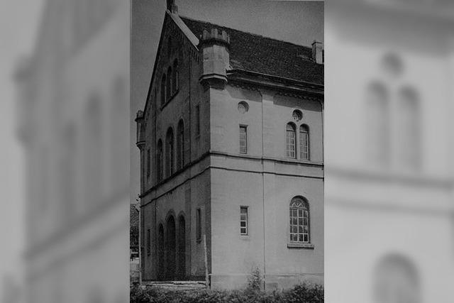 Turmkrnchen der frheren Synagoge wieder zurck