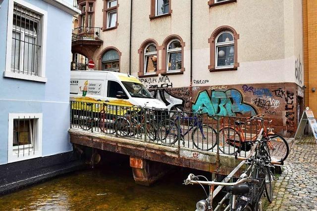 Die Gerberaubrcke in Freiburgs City ist ab Montag gesperrt