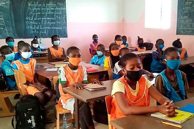 Schulklasse an der cole Imagine in Kaolack  | Foto: Pierre Wilane